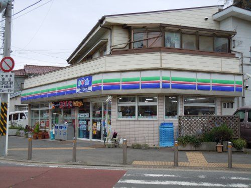 スリーエフ不入斗店の画像