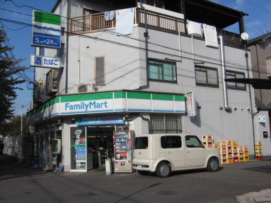 ファミリーマート藤原春日町店の画像