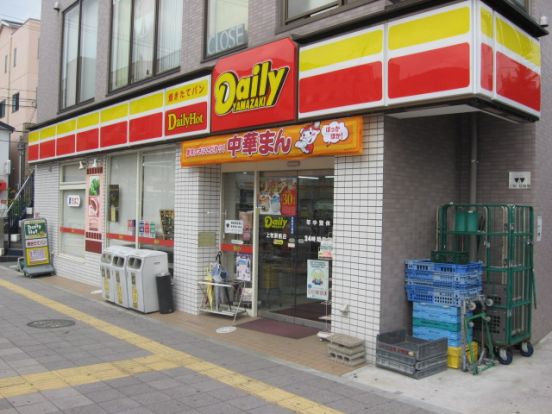 デイリーヤマザキ上牧駅前店の画像