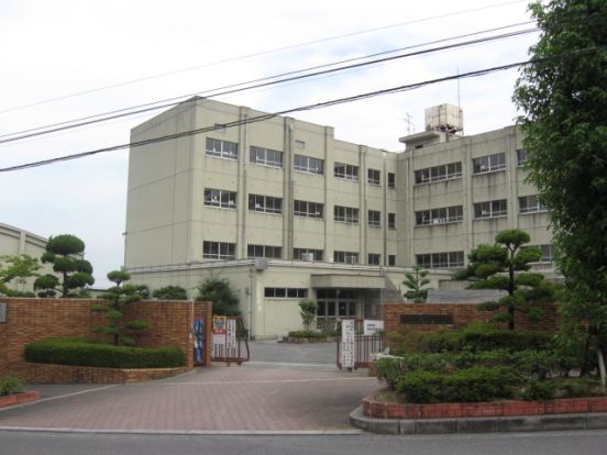 高槻市立南平台小学校の画像