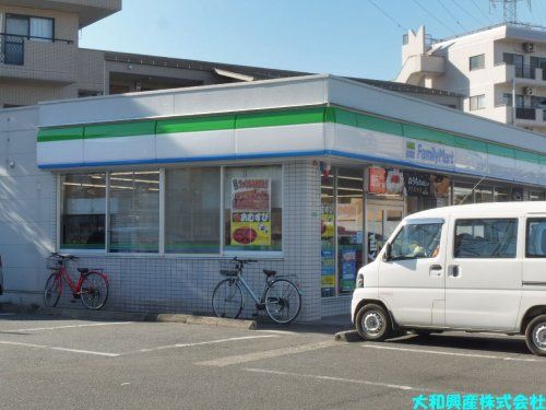 ファミリーマート相模原古淵店の画像