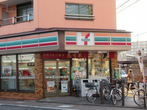 セブン−イレブン 足立青井１丁目店の画像