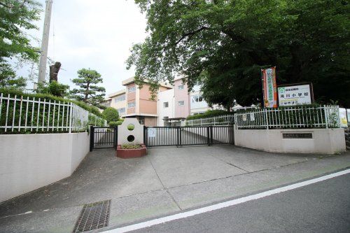 滝川小学校の画像