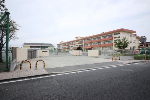 塚沢小学校の画像