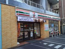 セブンイレブン 高田馬場小滝橋店の画像