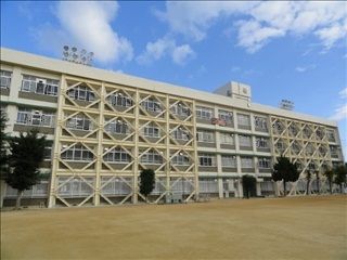 神戸市立御影中学校の画像