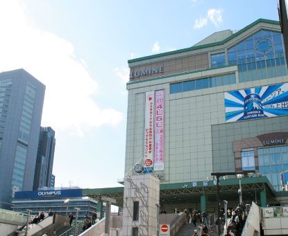 新宿駅東南口の画像