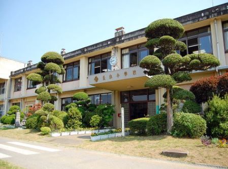 東金市立丘山小学校の画像