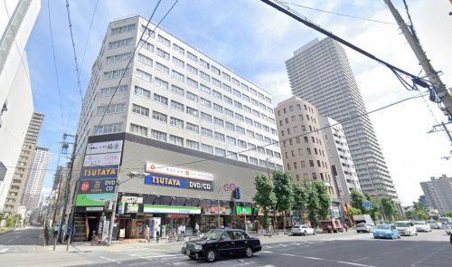 ファミリーマート 上本町六丁目店の画像