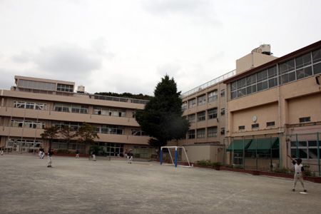 横浜市立　城郷小学校の画像