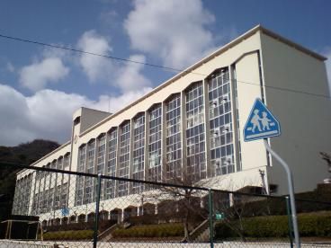 神戸市立布引中学校の画像