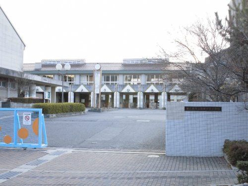 東広島市立高美が丘小学校の画像