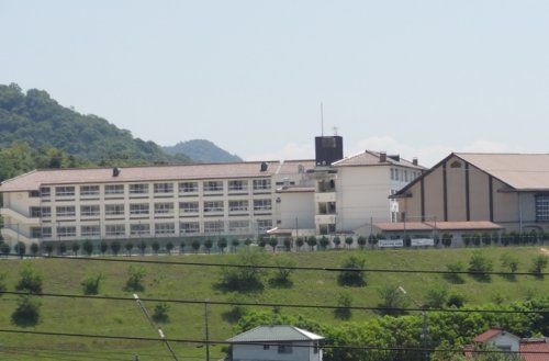 東広島市立松賀中学校の画像