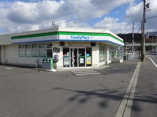 ファミリーマート八本松駅前店の画像