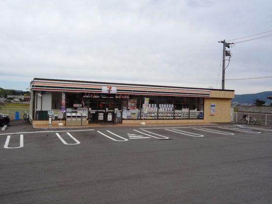 セブン−イレブン 東広島西条下見北店の画像