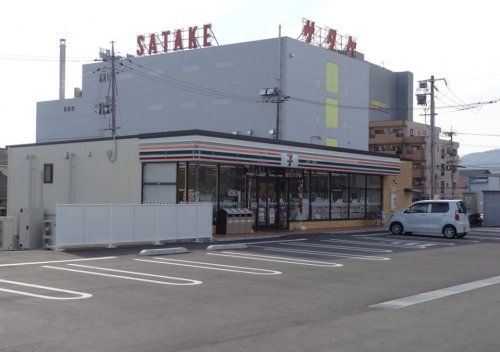 セブン−イレブン東広島西条東店の画像