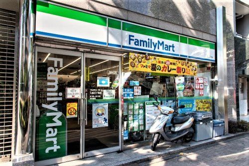 ファミリーマート入船三丁目店の画像