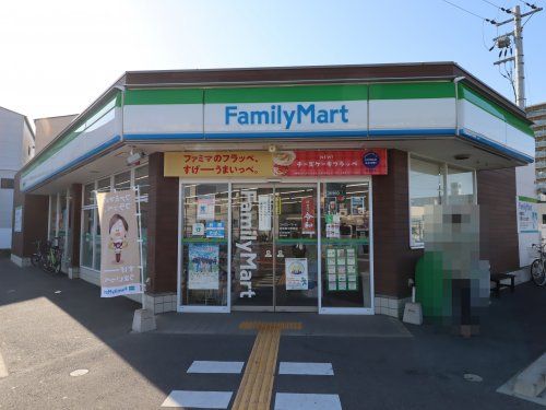 ファミリーマート　四條畷中野西店の画像