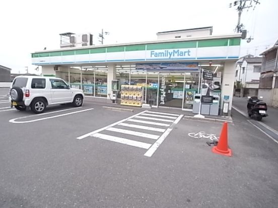 ファミリーマート　四條畷岡山店の画像