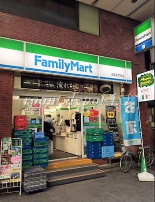 ファミリーマート浅草雷門前店の画像