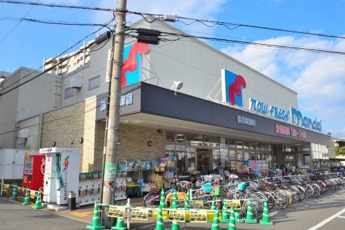 万代桃谷駅前店の画像