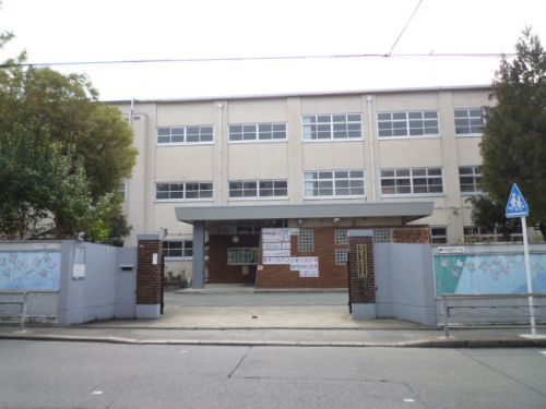 京都市立 松原中学校の画像