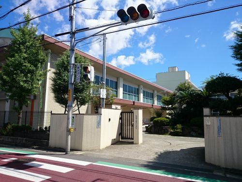 八尾市立　曙川小学校の画像