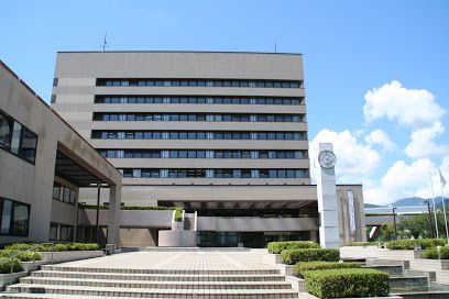 岡谷市役所の画像