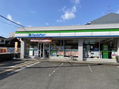 ファミリーマート西大路三条店の画像