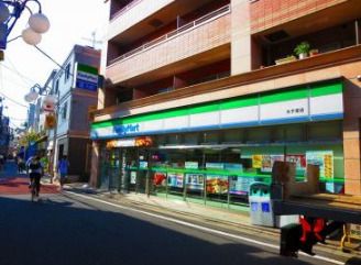 ファミリーマート 太子堂店の画像