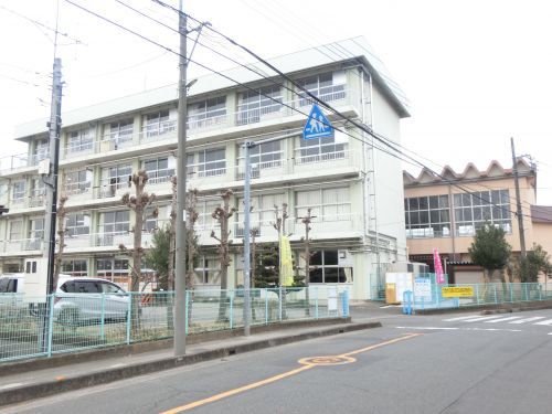 行田市立東小学校の画像