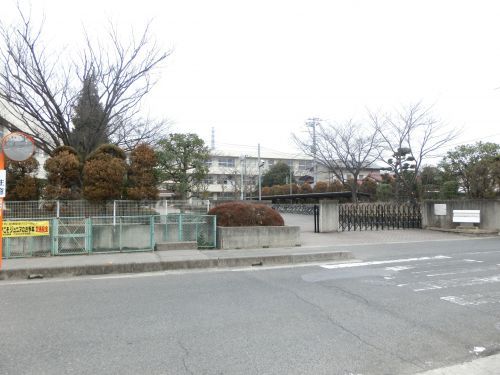 行田市立西中学校の画像