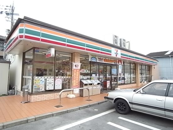 セブンイレブン大東市中垣内５丁目店の画像