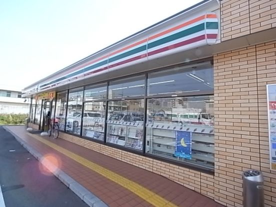 セブンイレブン大東新田西町店の画像