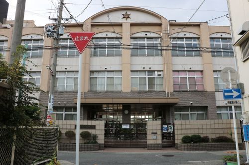 大阪市立成南中学校の画像