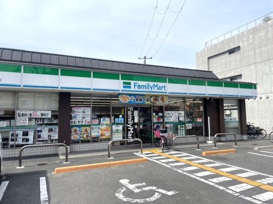 ファミリーマート 梅津段町店の画像