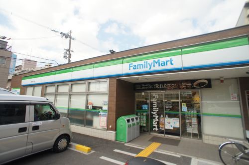 ファミリーマート喜連七丁目店の画像