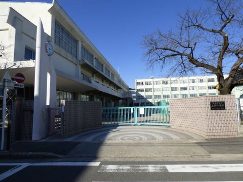 名古屋市立上野小学校の画像