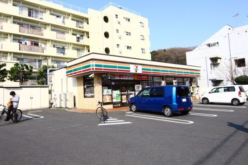  セブン−イレブン横浜日吉本町３丁目店の画像