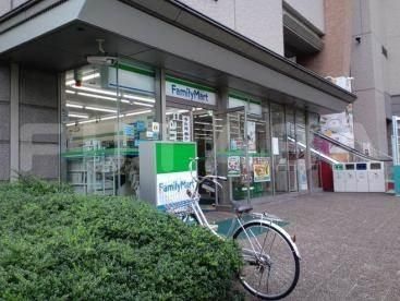 ファミリーマート・ラグザ大阪店の画像