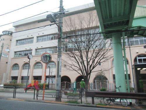台東区立金曽木小学校の画像