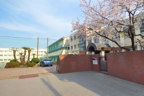 名古屋市立松栄小学校の画像