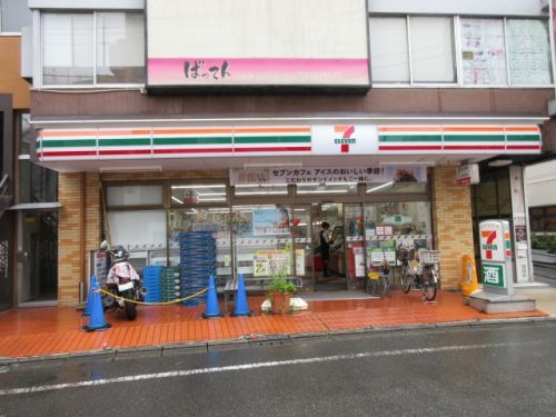 セブンイレブン 船橋市場店の画像