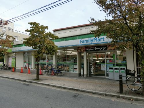 ファミリーマート　八尾安中町店の画像