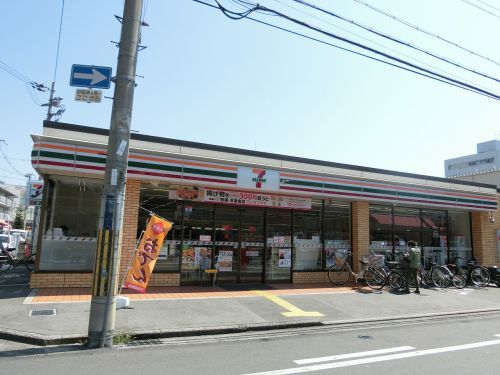 セブンイレブン　八尾光町1丁目店の画像