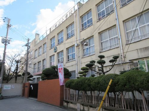 大阪市立 勝山小学校の画像