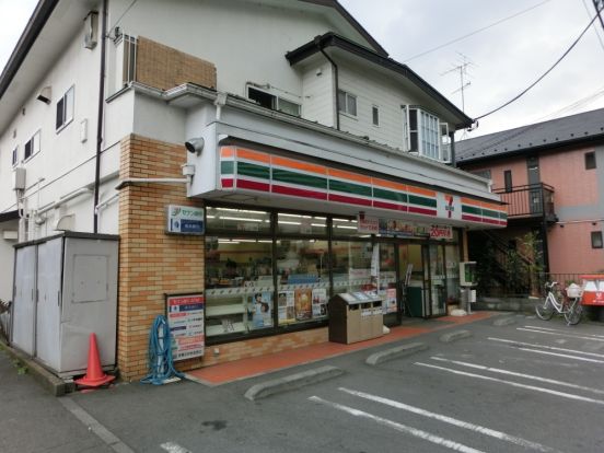 セブンイレブン鶴ヶ丘店の画像