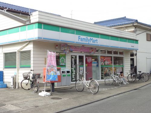 ファミリーマート町田金森店の画像
