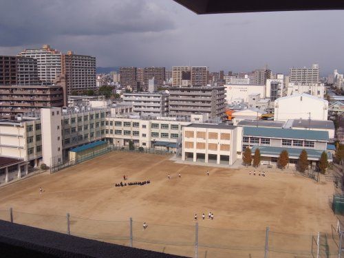 鯰江中学校の画像