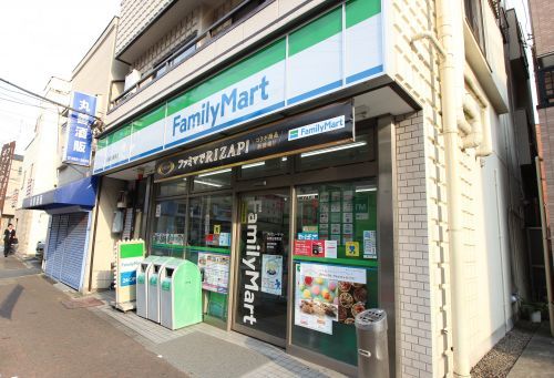 ファミリーマート丸善日暮里店の画像